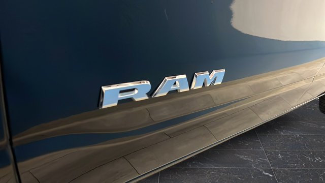 Used 2025 RAM 1500 Laramie w/ Sport Appearance Package AWD/4WD image 41