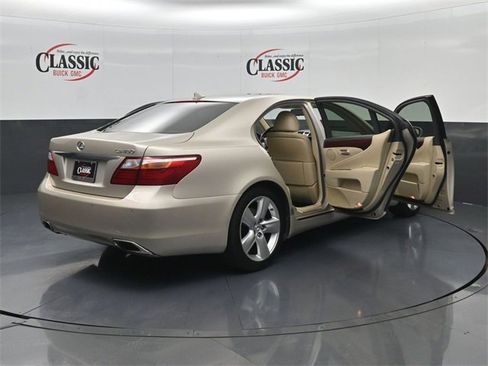 Used 2011 Lexus LS 460 image 33