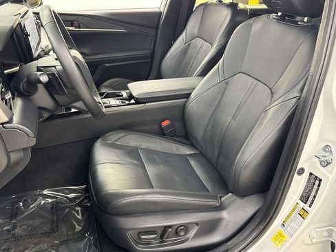 Used 2025 Toyota Camry XSE image 17