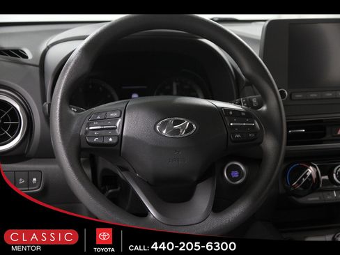 Used 2023 Hyundai Kona SEL FWD image 7