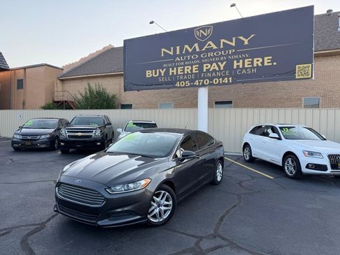 Used 2016 Ford Fusion SE FWD image 41