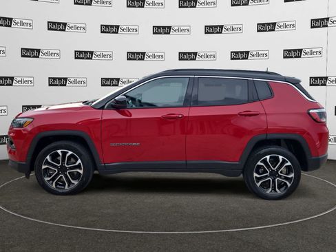 Used 2023 Jeep Compass Limited AWD/4WD image 3
