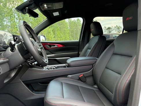 New 2026 Chevrolet Traverse Z71 w/ Enhanced Driving Package AWD/4WD image 27