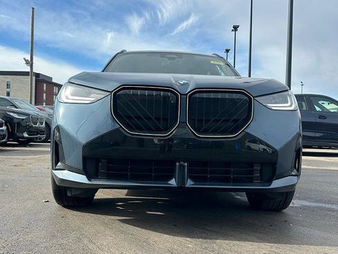 New 2026 BMW X3 xDrive30 w/ Premium Package image 2