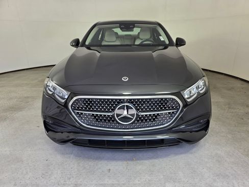 New 2026 Mercedes-Benz E 350 4MATIC Sedan image 2