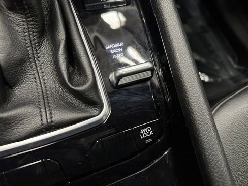 Used 2024 Jeep Compass Limited w/ Sun and Sound Group image 23