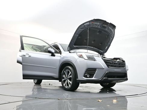 Used 2024 Subaru Forester Limited image 35