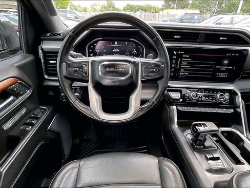 Used 2023 GMC Sierra 1500 Denali w/ Denali Reserve Package AWD/4WD image 7