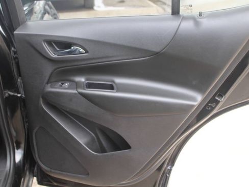 Used 2018 Chevrolet Equinox LT image 9