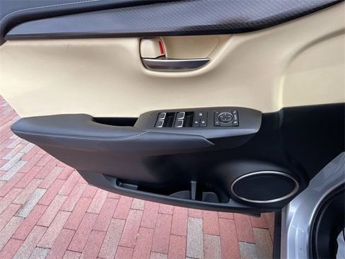 Used 2018 Lexus NX 300 FWD image 11