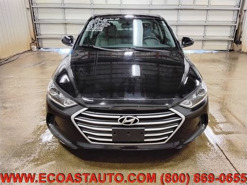 Used 2017 Hyundai Elantra SE image 7