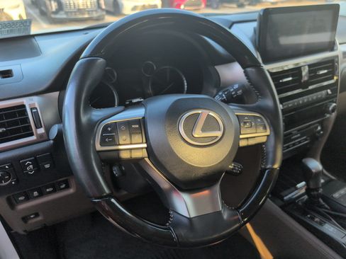 Used 2023 Lexus GX 460 Premium w/ Premium Package AWD/4WD image 7