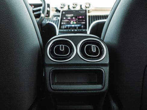 New 2025 Mercedes-Benz C 63 AMG S image 27