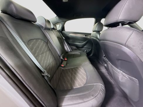 Used 2019 Hyundai Sonata Sport w/ Tech Package 03 FWD image 27