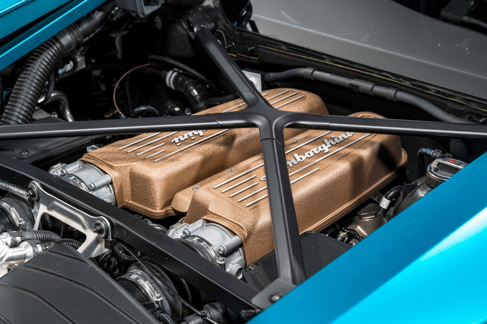 Used 2022 Lamborghini Huracan STO RWD image 57