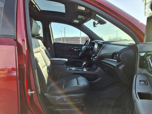 Used 2023 Chevrolet Traverse RS w/ LPO, Cargo Package image 29