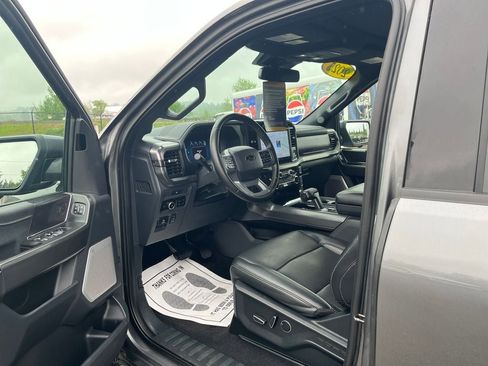Used 2025 Ford F150 Lariat w/ Equipment Group 502A High AWD/4WD image 12