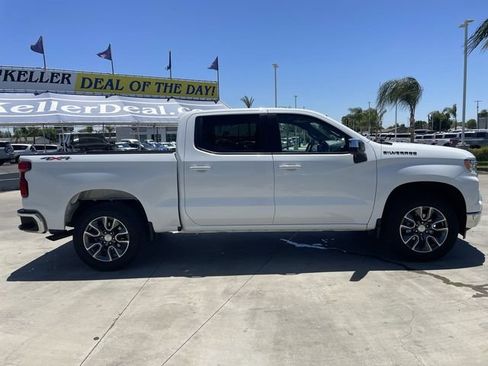 Used 2023 Chevrolet Silverado 1500 LT AWD/4WD image 9