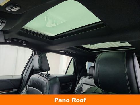 Used 2018 Ford Explorer Platinum AWD/4WD image 12