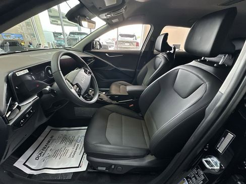 New 2026 Kia Niro Wind FWD image 3