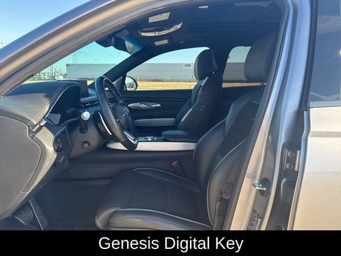 Used 2023 Genesis GV70 2.5T Sport Prestige w/ Sport Prestige Package image 10