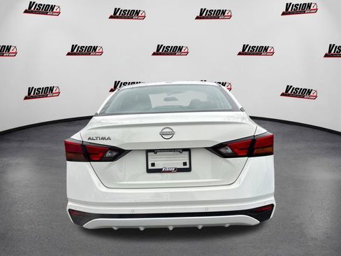 Used 2025 Nissan Altima 2.5 S image 6