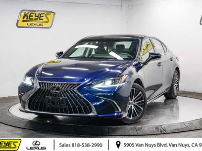 Used 2024 Lexus ES 300h w/ Premium Package