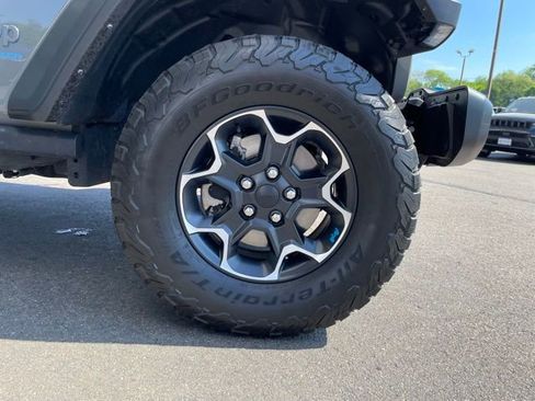 Used 2023 Jeep Wrangler Unlimited Rubicon 4xe w/ Cold Weather Group AWD/4WD image 31