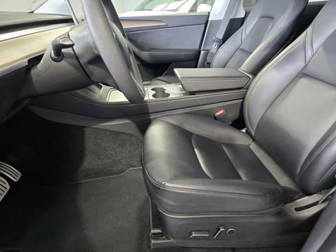 Used 2023 Tesla Model Y Performance AWD/4WD image 14
