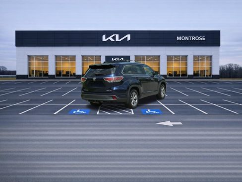 Used 2015 Toyota Highlander XLE AWD/4WD image 43