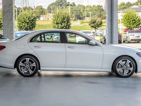 Used 2020 Mercedes-Benz E 350 4MATIC Sedan image 55