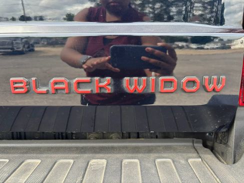 Used 2022 Ford F250 Lariat w/ Black Appearance Package AWD/4WD image 20