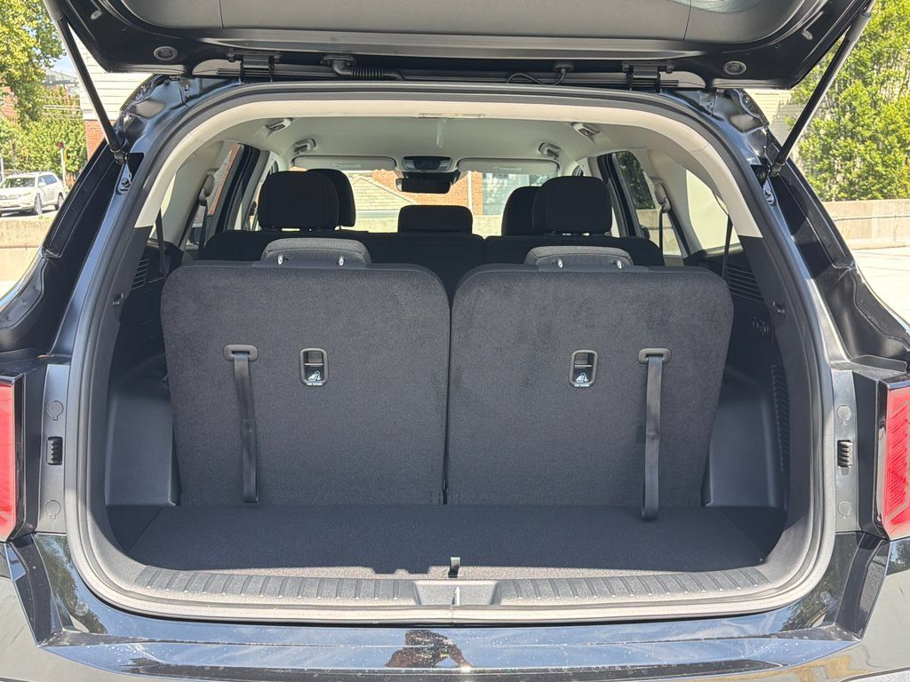 New 2026 Kia Sorento LX FWD image 6
