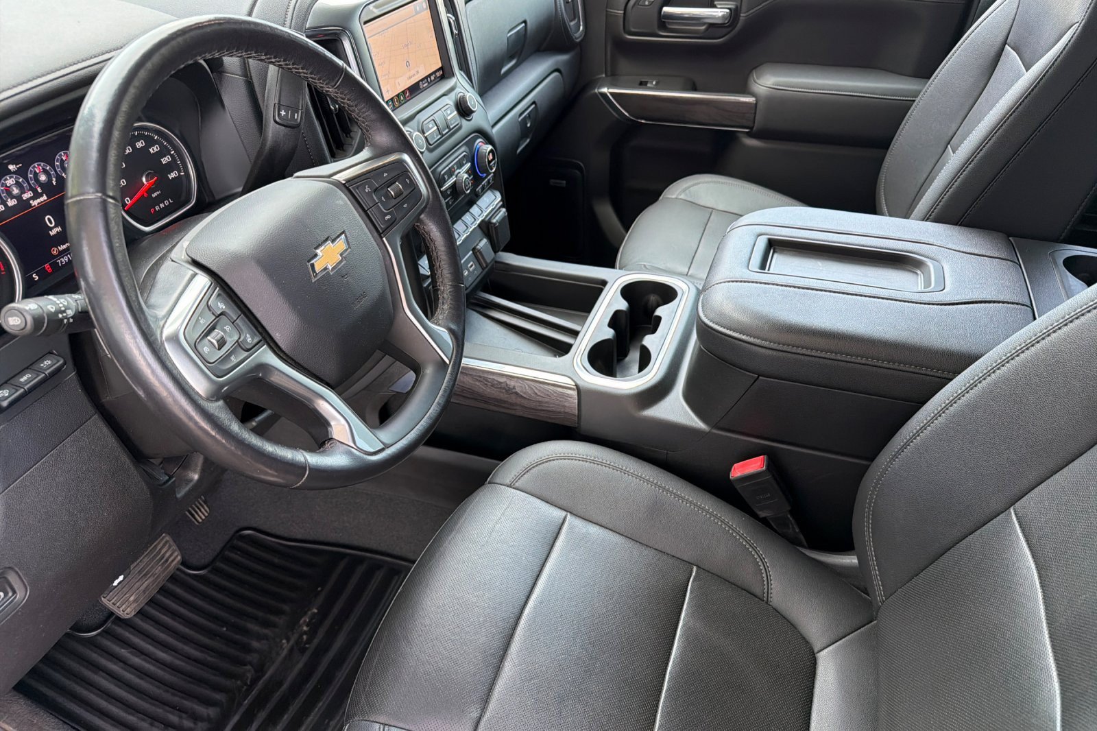 Used 2022 Chevrolet Silverado 1500 LTZ w/ LTZ Premium Package AWD/4WD image 7