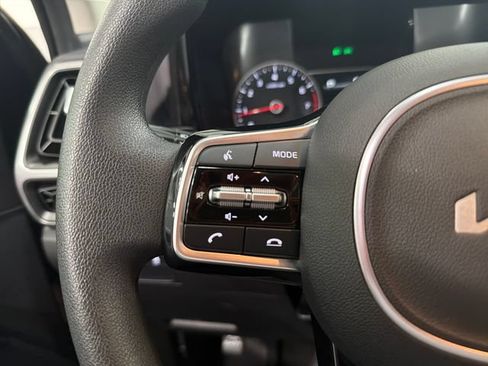 Certified 2023 Kia Sorento LX AWD/4WD image 24