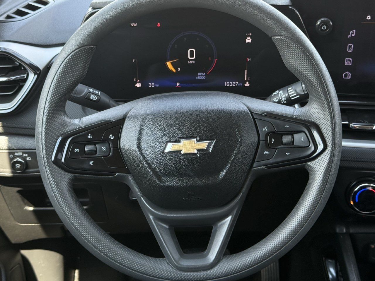 Used 2026 Chevrolet TrailBlazer LT w/ Driver Confidence Package FWD image 12