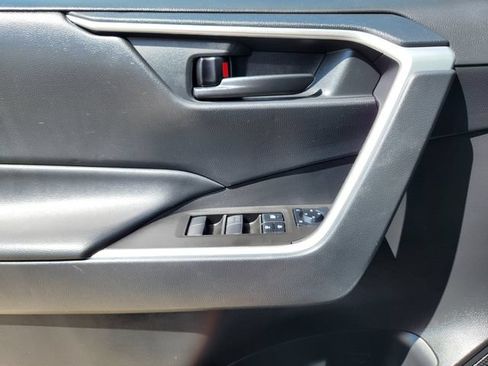 Used 2023 Toyota RAV4 LE AWD/4WD image 25