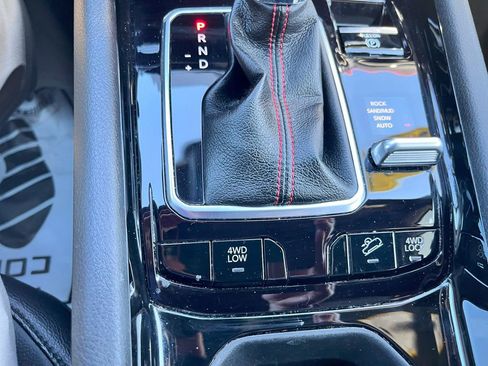 Used 2024 Jeep Compass Trailhawk w/ Trailhawk Convenience Group image 54