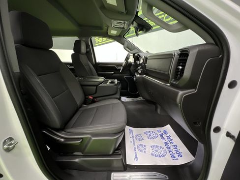 Used 2022 Chevrolet Silverado 1500 LT AWD/4WD image 30