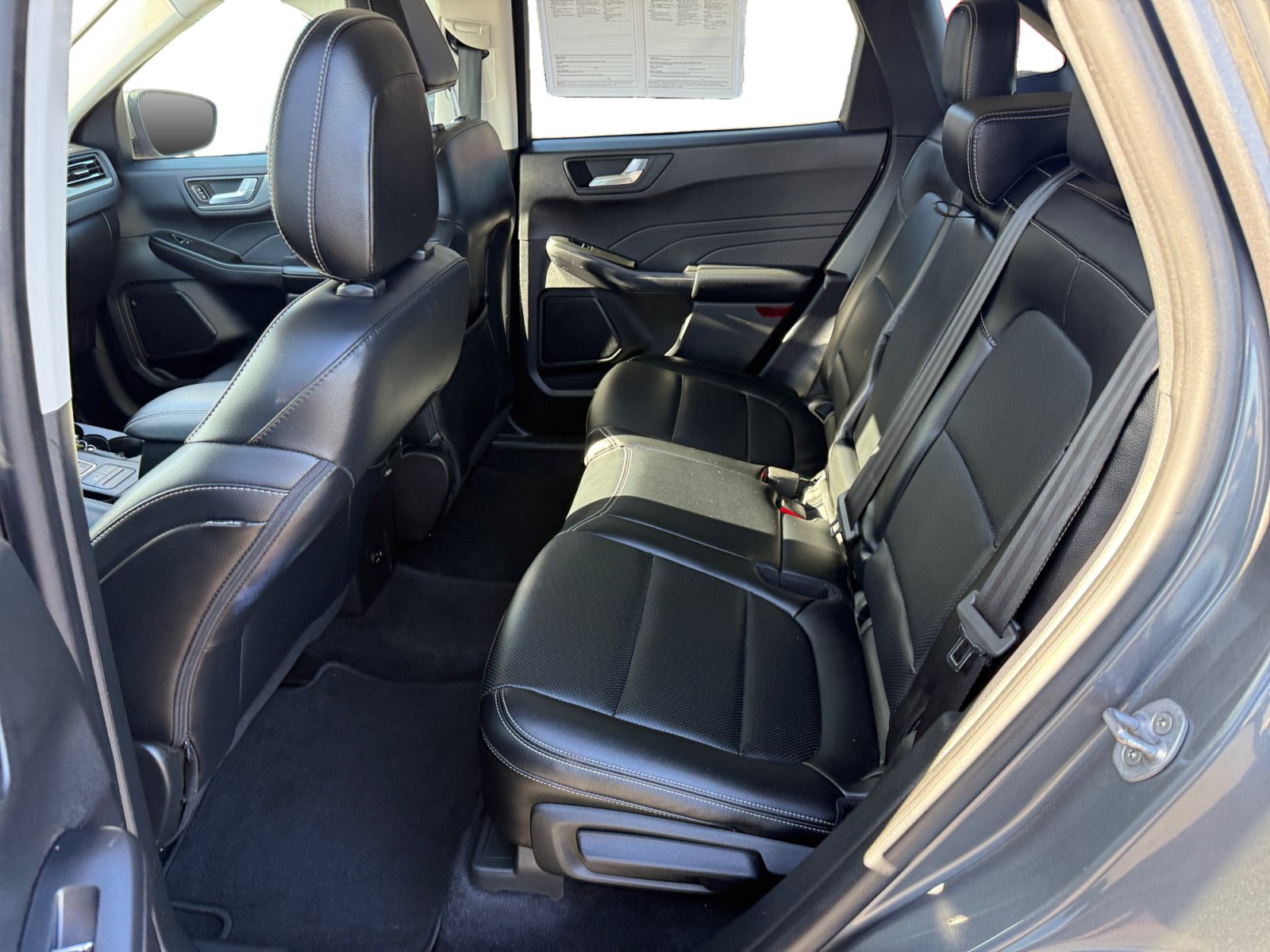Used 2022 Ford Escape Titanium AWD/4WD image 16