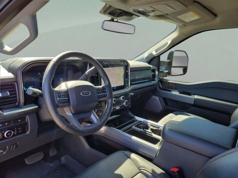 Used 2024 Ford F250 Lariat w/ Sport Appearance Package image 8