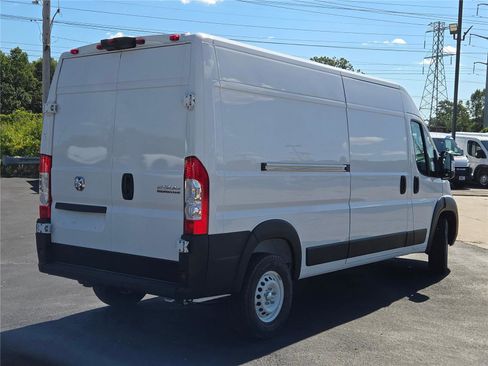 Used 2025 RAM ProMaster 2500 w/ Storage Group image 12