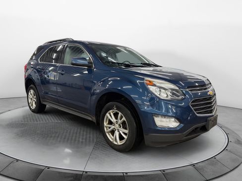 Used 2017 Chevrolet Equinox LT w/ Convenience Package image 4