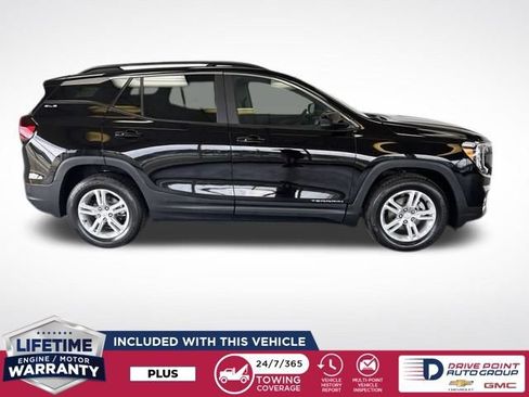 Used 2022 GMC Terrain SLE w/ Driver Convenience Package AWD/4WD image 2
