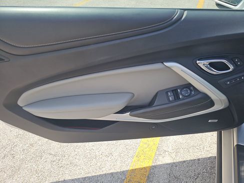 Used 2017 Chevrolet Camaro SS RWD image 16
