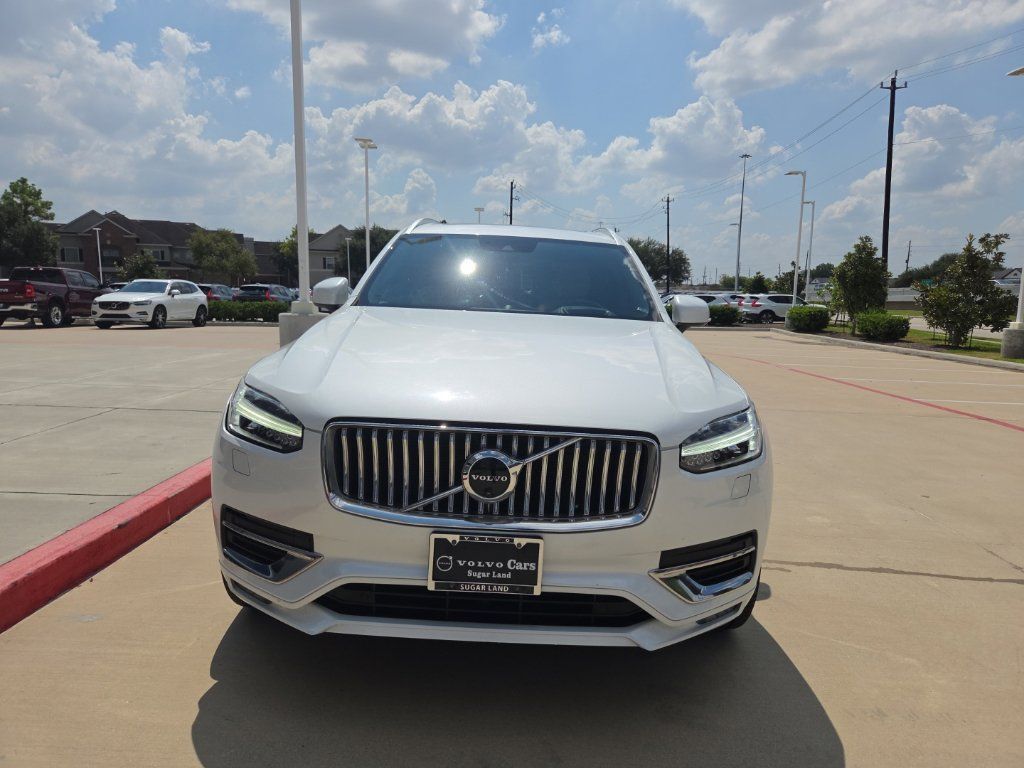 Used 2020 Volvo XC90 T6 Inscription w/ Protection Package Premier AWD/4WD image 2
