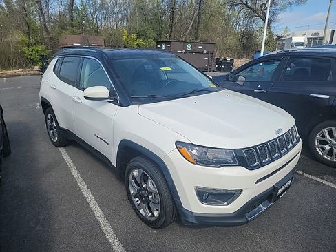 Used 2021 Jeep Compass Limited AWD/4WD image 18