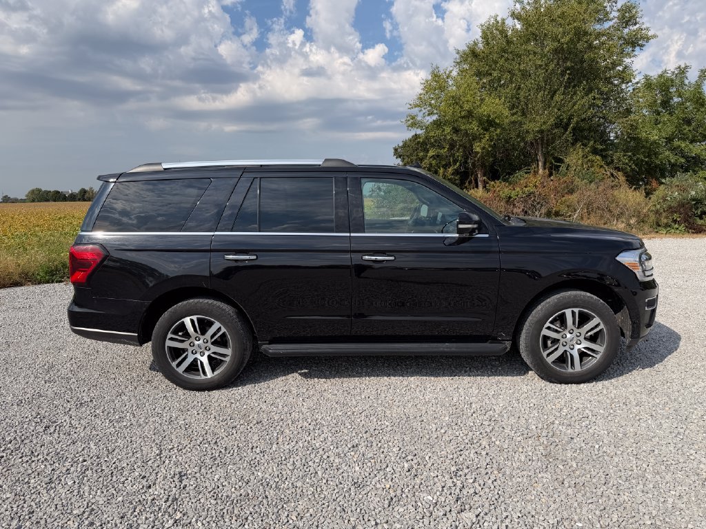Used 2024 Ford Expedition Limited AWD/4WD image 24