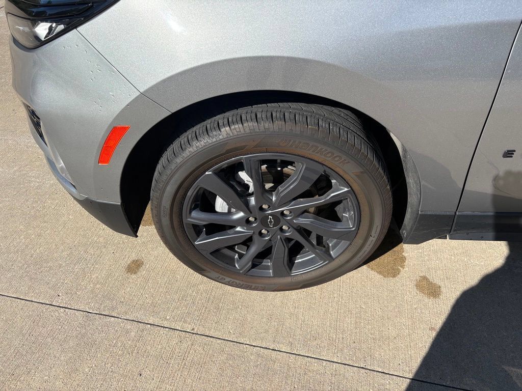 Used 2024 Chevrolet Equinox RS FWD image 52
