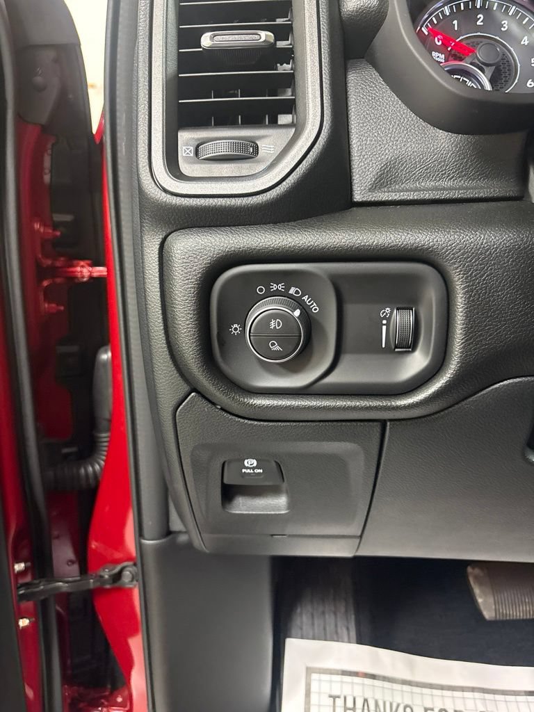 New 2026 RAM 1500 Express AWD/4WD image 11